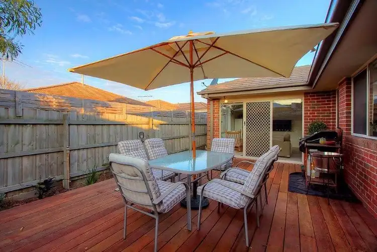 Main view of Homely townhouse listing, 2/42 Sherwood Avenue, Chelsea VIC 3196