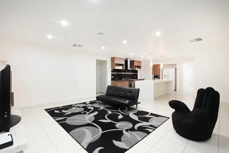 Seventh view of Homely house listing, 2 Wetherby Place, Melton West VIC 3337