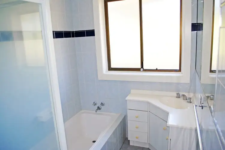 Sixth view of Homely house listing, 10 Bellara Court, Portland VIC 3305