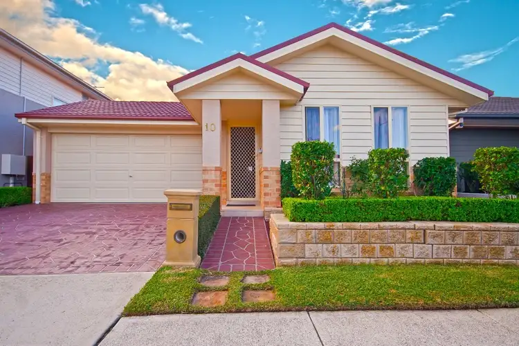 10 Tate Street, Ropes Crossing NSW 2760