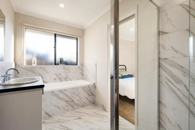 Sixth view of Homely unit listing, 2/12 Hodgson Grove, Bentleigh East VIC 3165