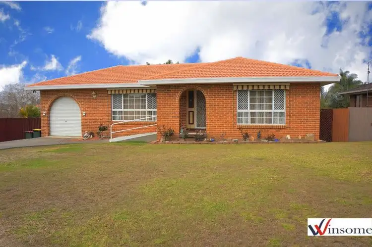 2 Mawson Place, West Kempsey NSW 2440