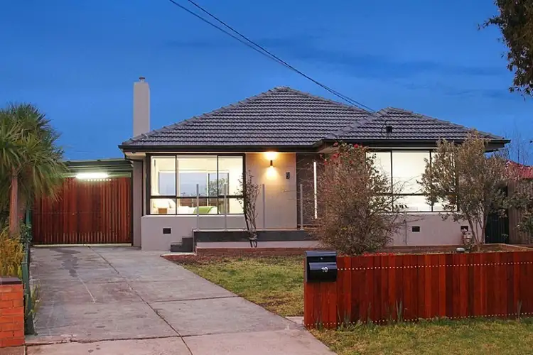 19 Elizabeth Court, Reservoir VIC 3073