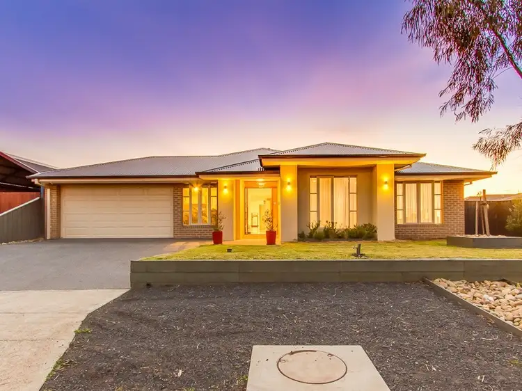 4 Trinity Place, Tarneit VIC 3029
