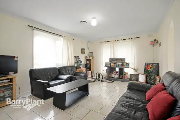 Fifth view of Homely house listing, 1 Brook Court, Hampton Park VIC 3976