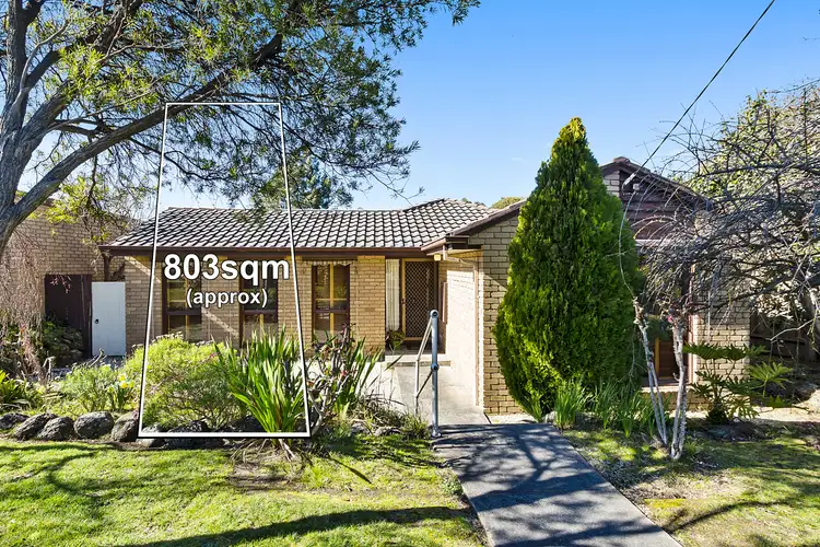 17 Colonial Drive, Vermont South VIC 3133