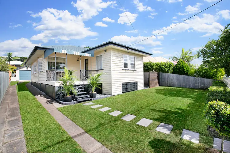 61 Central Avenue, Sherwood QLD 4075