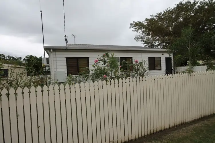 11 JANE STREET, Charters Towers QLD 4820