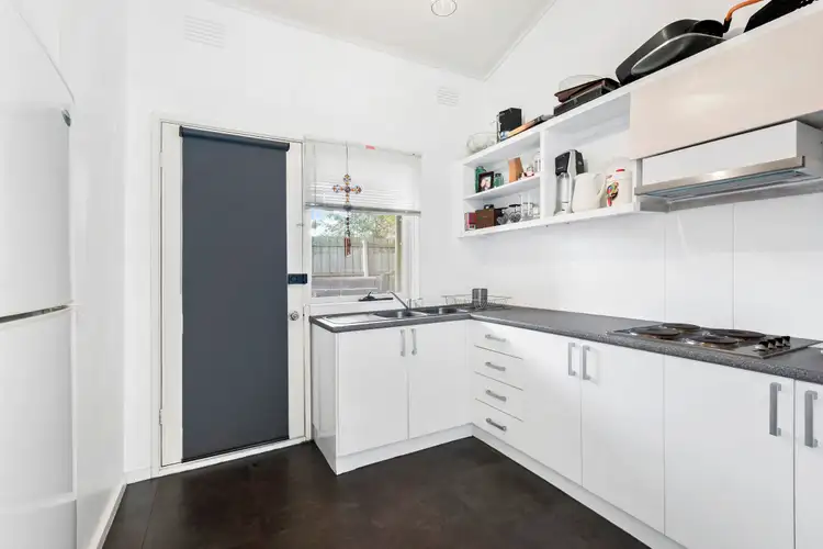 Fourth view of Homely unit listing, 10/12-14 Hill Street, Frankston VIC 3199
