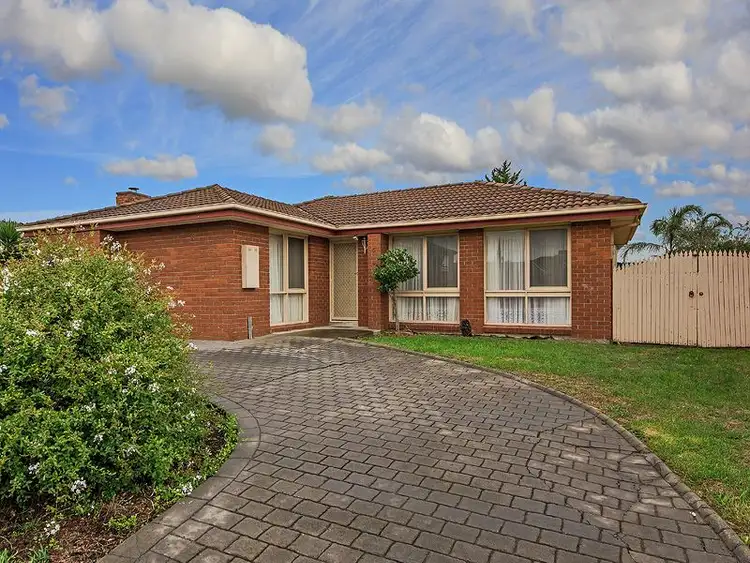 6 Beckwith Court, Taylors Lakes VIC 3038