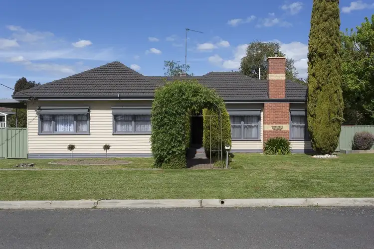 Third view of Homely house listing, 7 Chifley Avenue, Kangaroo Flat VIC 3555