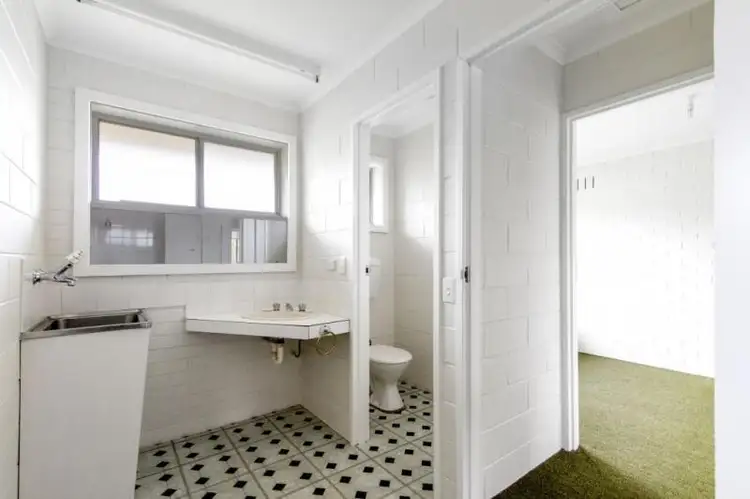 Sixth view of Homely unit listing, 2/21 Jolly Street, Frankston VIC 3199