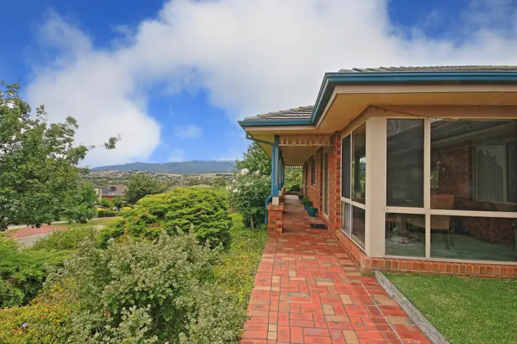 Second view of Homely house listing, 18 Pineview Court, Lysterfield VIC 3156