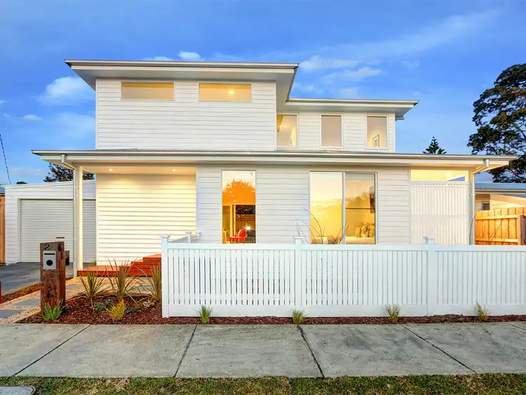 2a Wave Street, Frankston VIC 3199