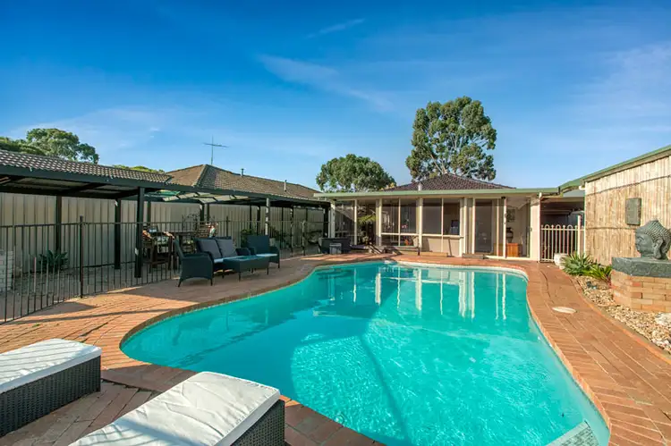 3 Barina Close, Keilor Downs VIC 3038