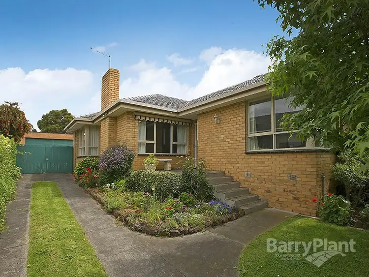 Fifth view of Homely house listing, 2 White Street, Mount Waverley VIC 3149