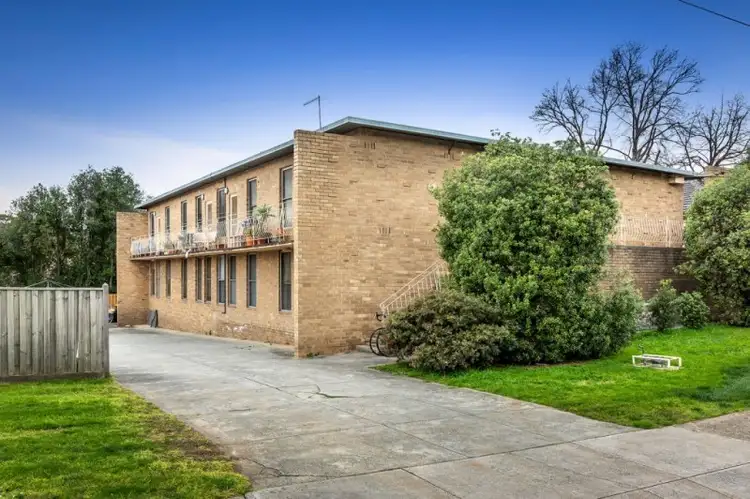 1 - 8 10 Maleela Grove, Rosanna VIC 3084