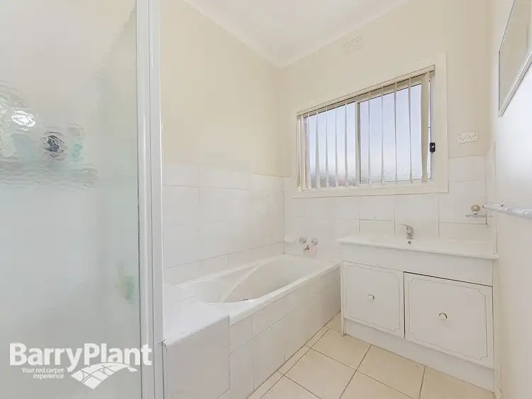 Sixth view of Homely house listing, 4 Kirby Court, St Albans VIC 3021