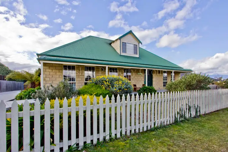 6 Doncaster Court, Trevallyn TAS 7250