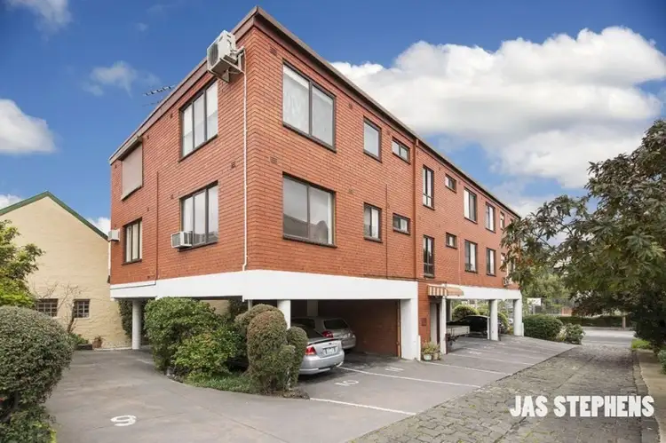 4/182 Mount Alexander Road, Flemington VIC 3031