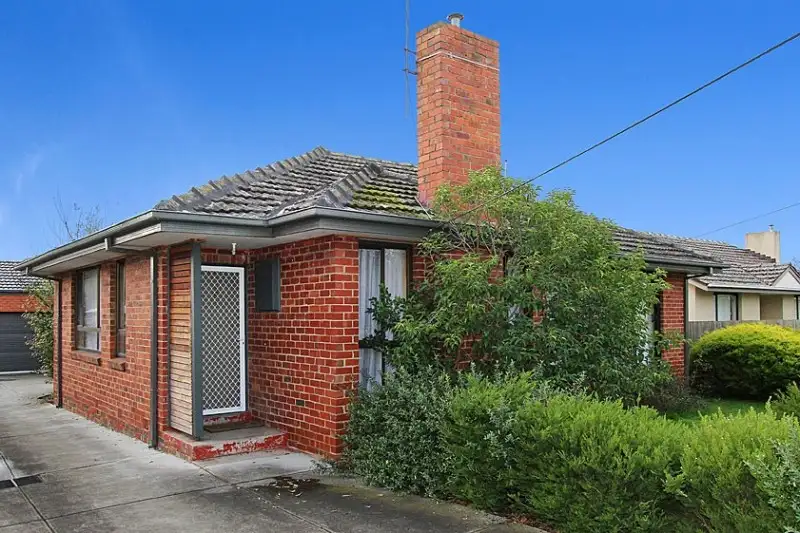 Main view of Homely house listing, 5 Kyneton Avenue, Reservoir VIC 3073