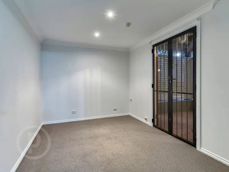Fifth view of Homely unit listing, 2/21 Edmondstone Street, South Brisbane QLD 4101