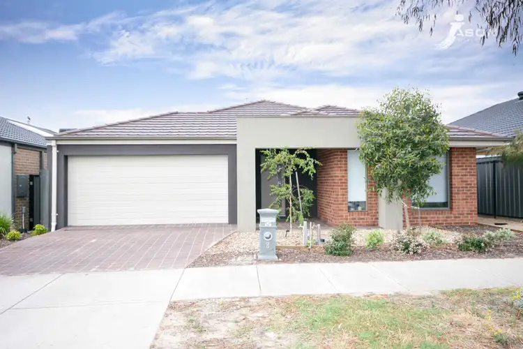 Main view of Homely house listing, 8 Eminence Way, Craigieburn VIC 3064