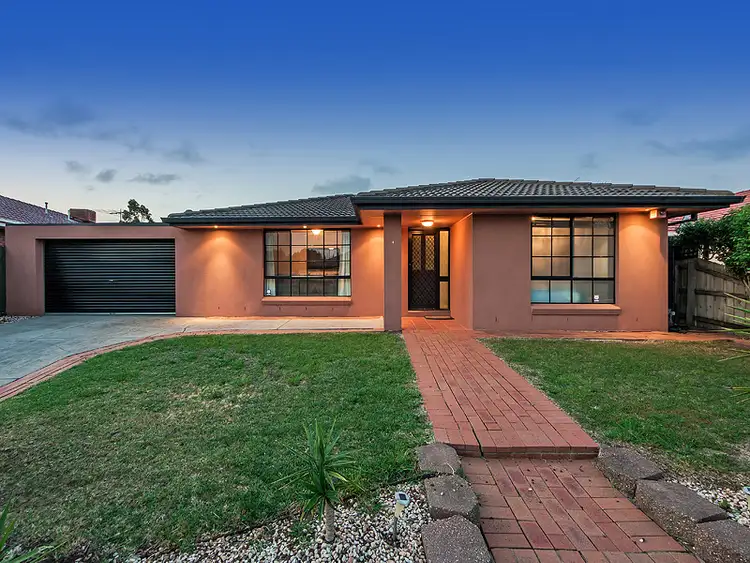 4 Benjamin Court, Sydenham VIC 3037