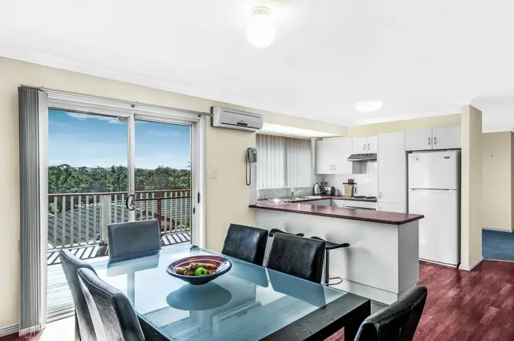 Second view of Homely house listing, 6 Hawthorne Close, Toronto NSW 2283