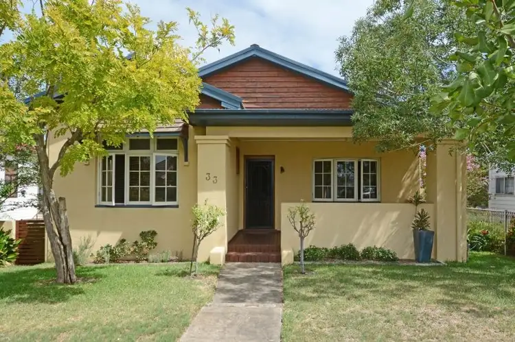 33 King Street