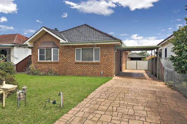 12 Gloucester Avenue, Padstow NSW 2211