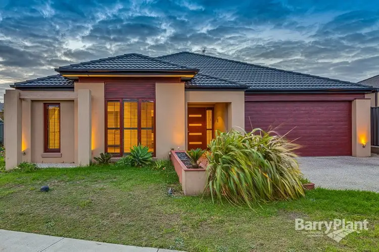 15 Domain Drive, Hillside VIC 3037