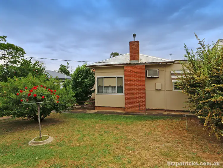 7 Doyle Avenue, Mount Austin NSW 2650