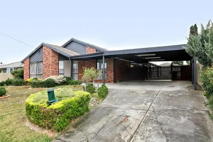 Second view of Homely house listing, 8 Golden Square Crescent, Hoppers Crossing VIC 3029