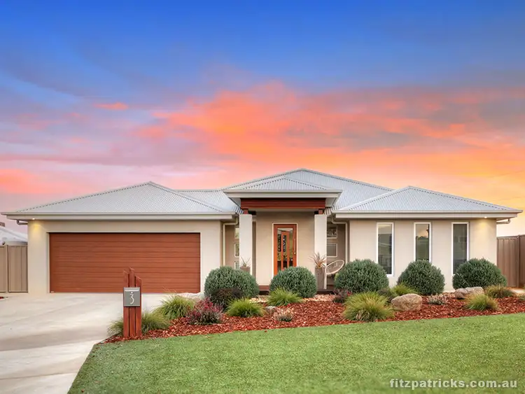 3 Park Place, Lloyd NSW 2650