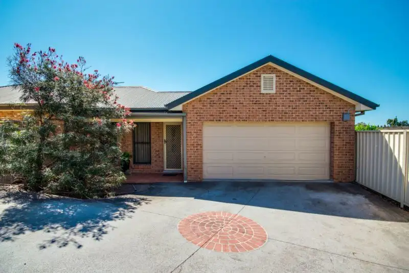 Main view of Homely semi-detached listing, 8/11-19 Stanton Drive, Raworth NSW 2321