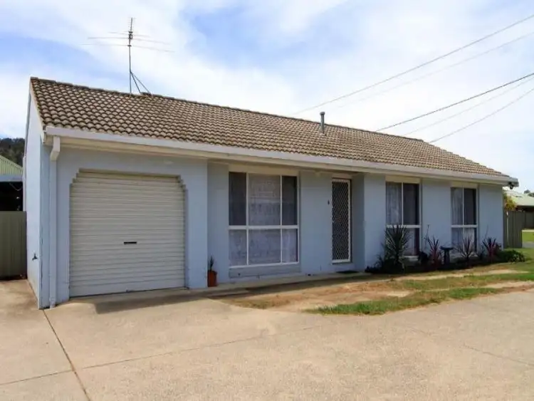 2/573 Webb St, Lavington NSW 2641