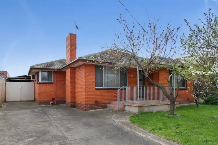 15 Lantana Avenue, Thomastown VIC 3074