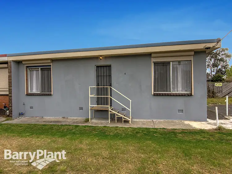 4/4-8 Merton Street, St Albans VIC 3021