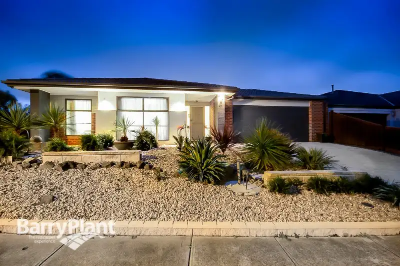 Main view of Homely house listing, 27 Sussex Avenue, Cranbourne North VIC 3977