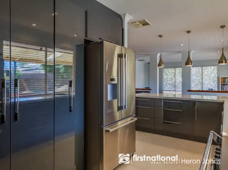 11 Saxon Place, Bateman WA 6150