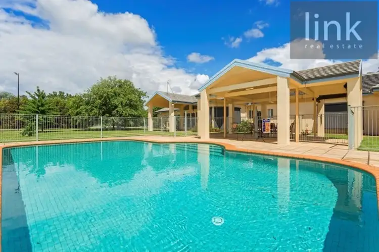 42 Rosborough Court, Thurgoona NSW 2640