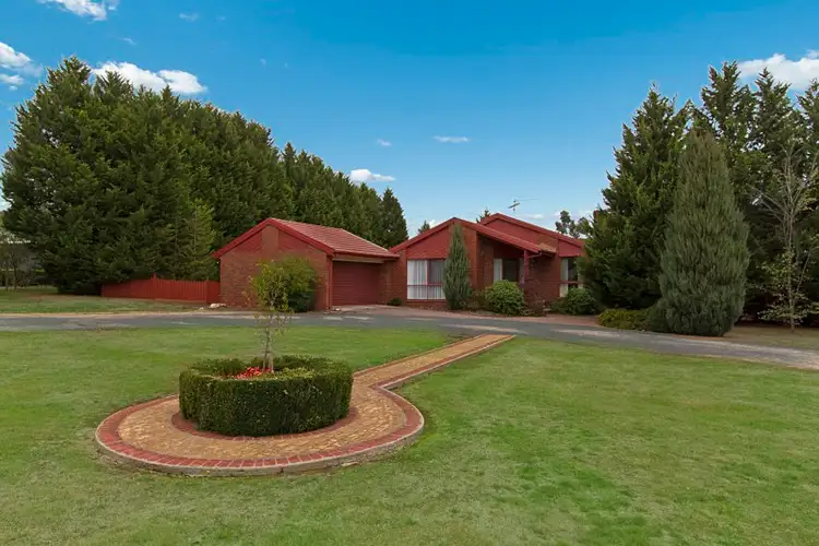 9 Hanover Court, Kilmore VIC 3764