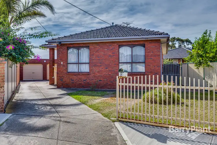 8 Elfin Place, Kings Park VIC 3021