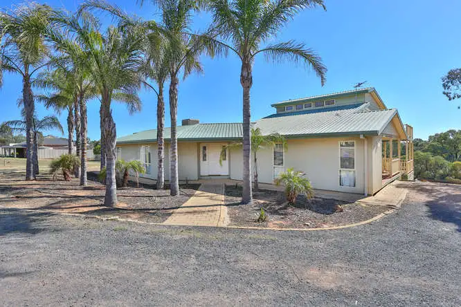 659 Cureton Avenue, Nichols Point VIC 3501