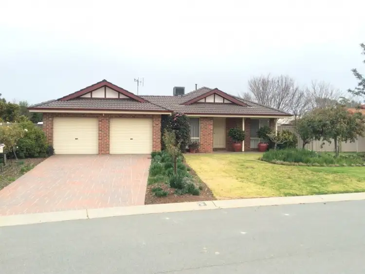 8 Henley Close, Kyabram VIC 3620