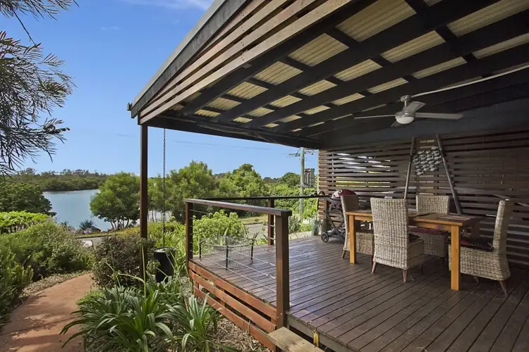 2/57 Bimbadeen Avenue, Banora Point NSW 2486