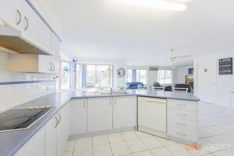 Fifth view of Homely house listing, 10 Bottlebrush Grove, Caves Beach NSW 2281