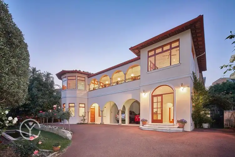 11 Salter Point Parade, Salter Point WA 6152
