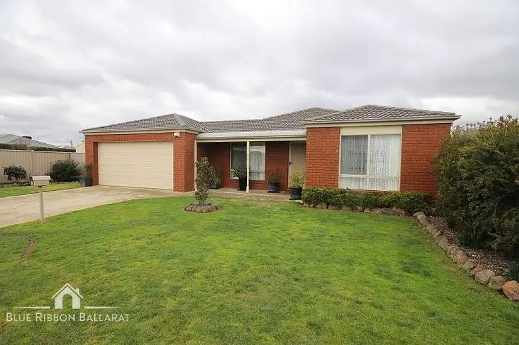 3 Barton Close, Delacombe VIC 3356